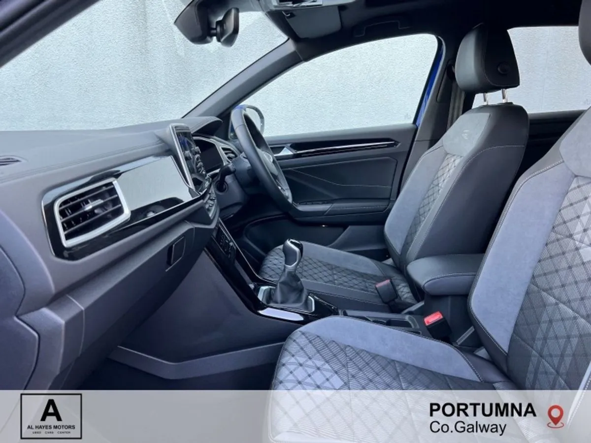 Volkswagen T-Roc R-line Plus 1.0 TSI 6speed 110BHP - Image 4