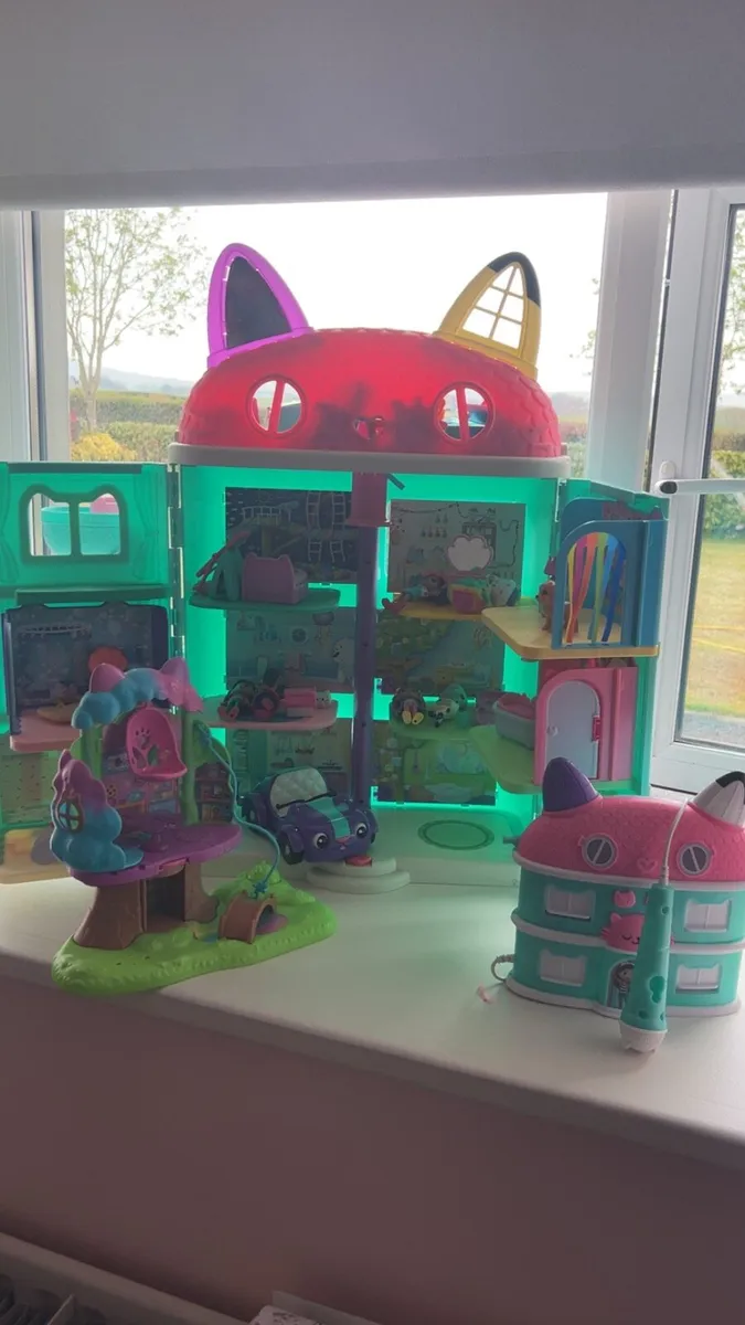 Gabby dolls house - Image 1