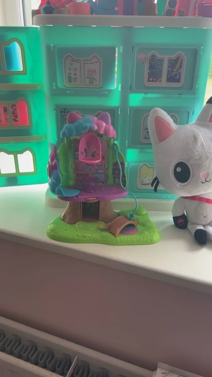 Gabby dolls house - Image 3