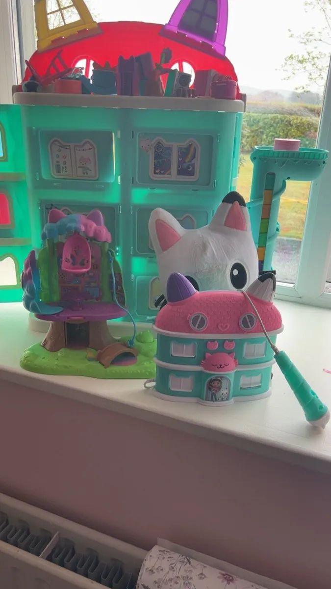 Gabby dolls house - Image 4