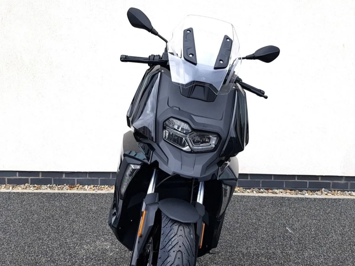 BMW C400X 6.9 Finance Available  new Unregistered - Image 4