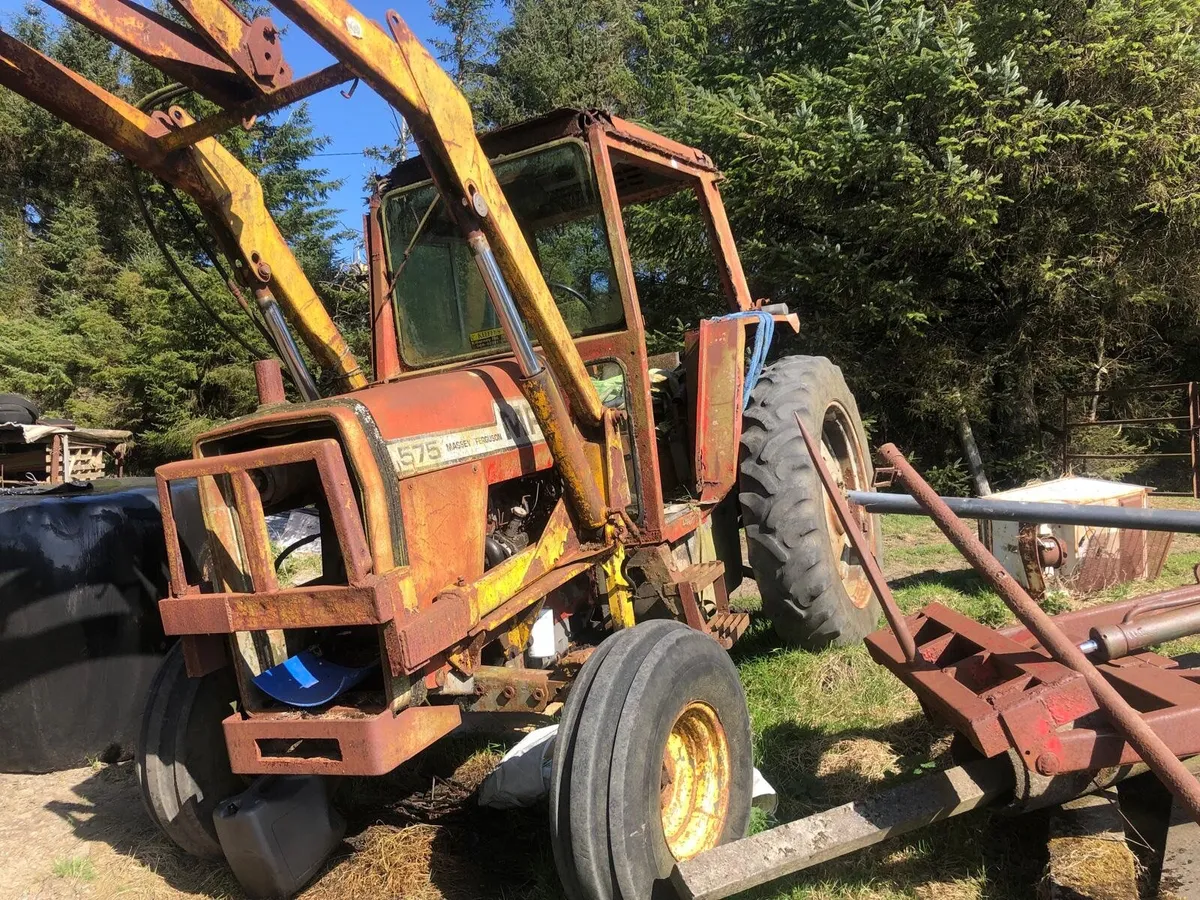 Massey Ferguson 575