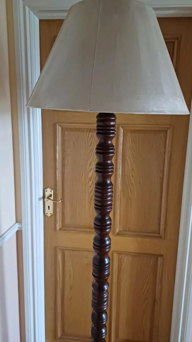 Mahogany  lamp - Image 2