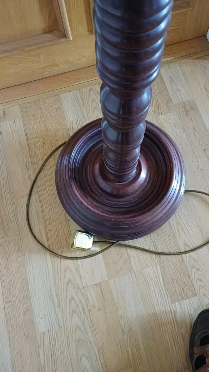 Mahogany  lamp - Image 4