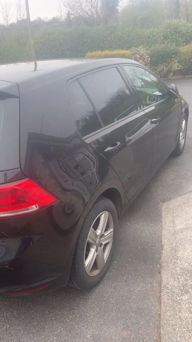 Volkswagen Golf - Image 4