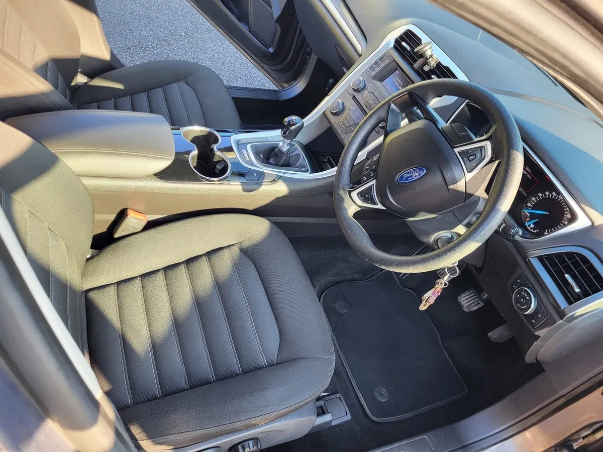 Ford Mondeo 2015 1.6 Diesel - Image 4