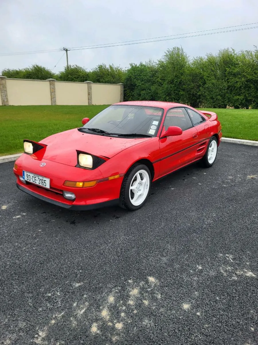Toyota MR 2 - Image 1