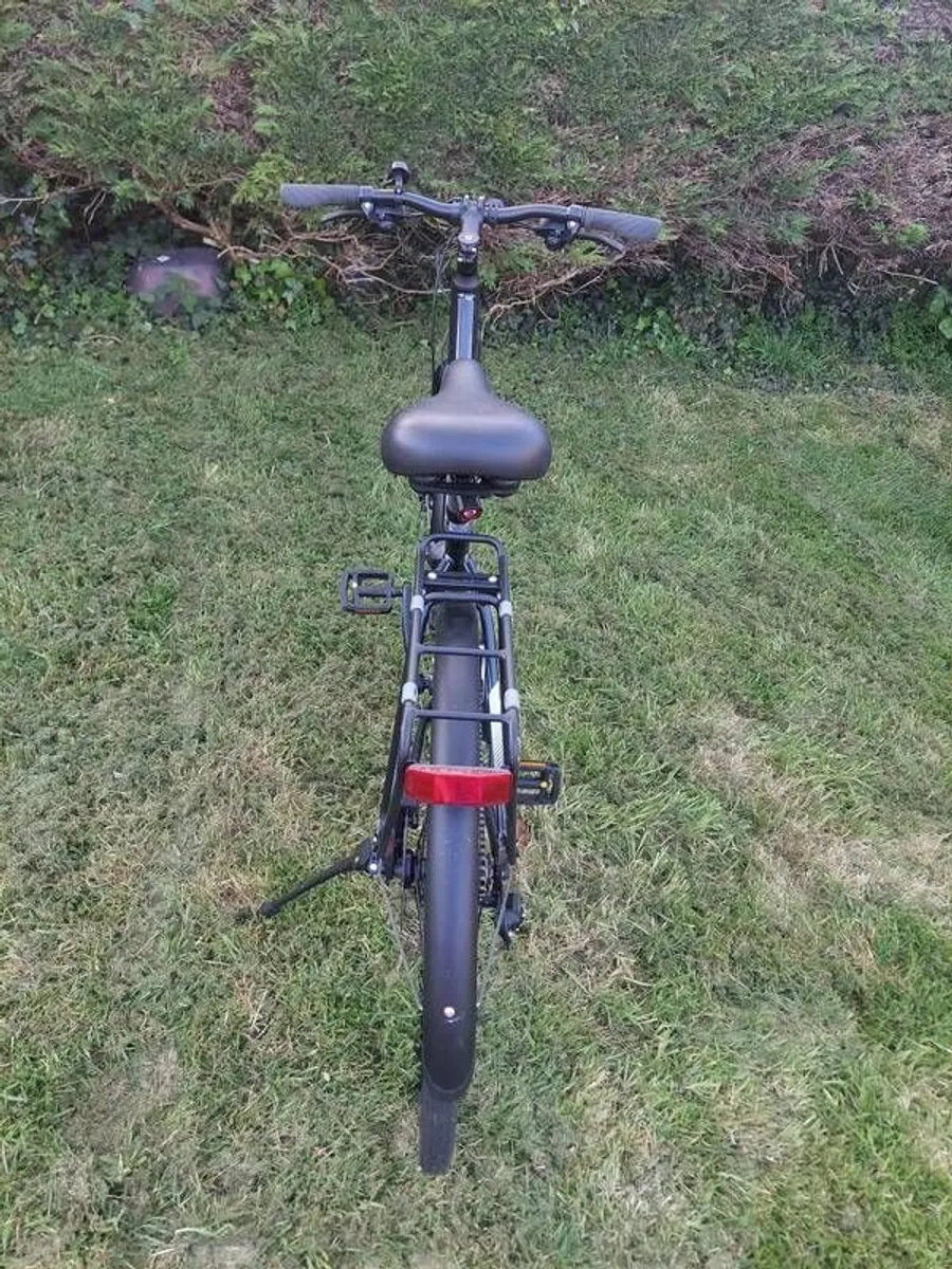 Giant Liv Allight Hybrid bike - Image 2