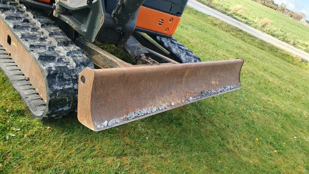 52u Hitachi - Image 4