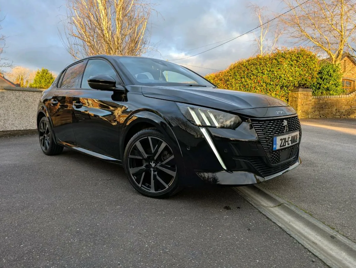 Peugeot 208 GT Premium Automatic 130 €21,500 - Image 3