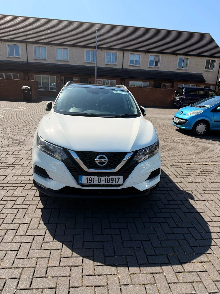 2019 Nissan quashqi - Image 1