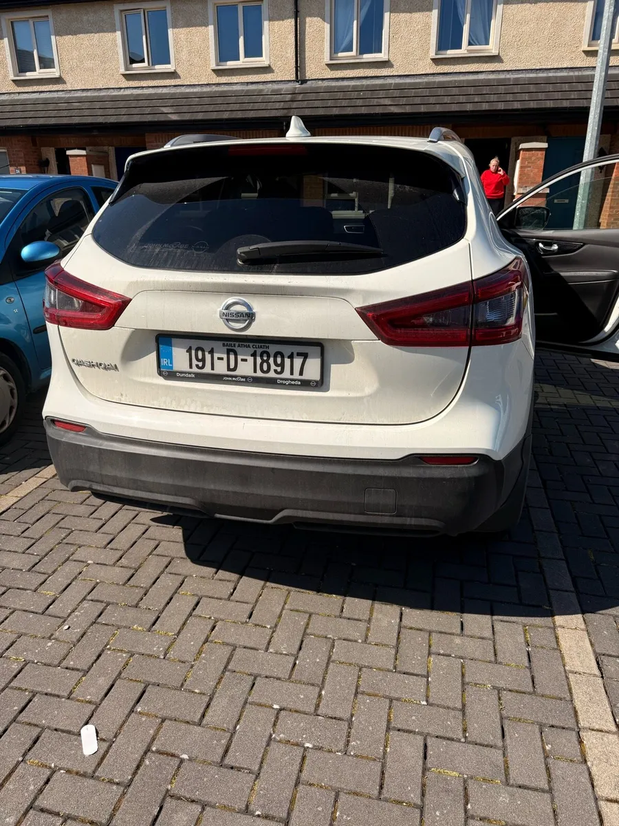 2019 Nissan quashqi - Image 4