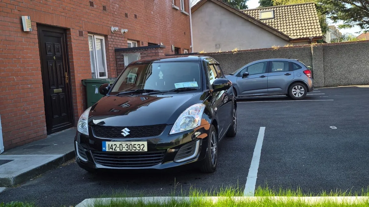 Suzuki swift 2014. AUTO.Low mileage - Image 1