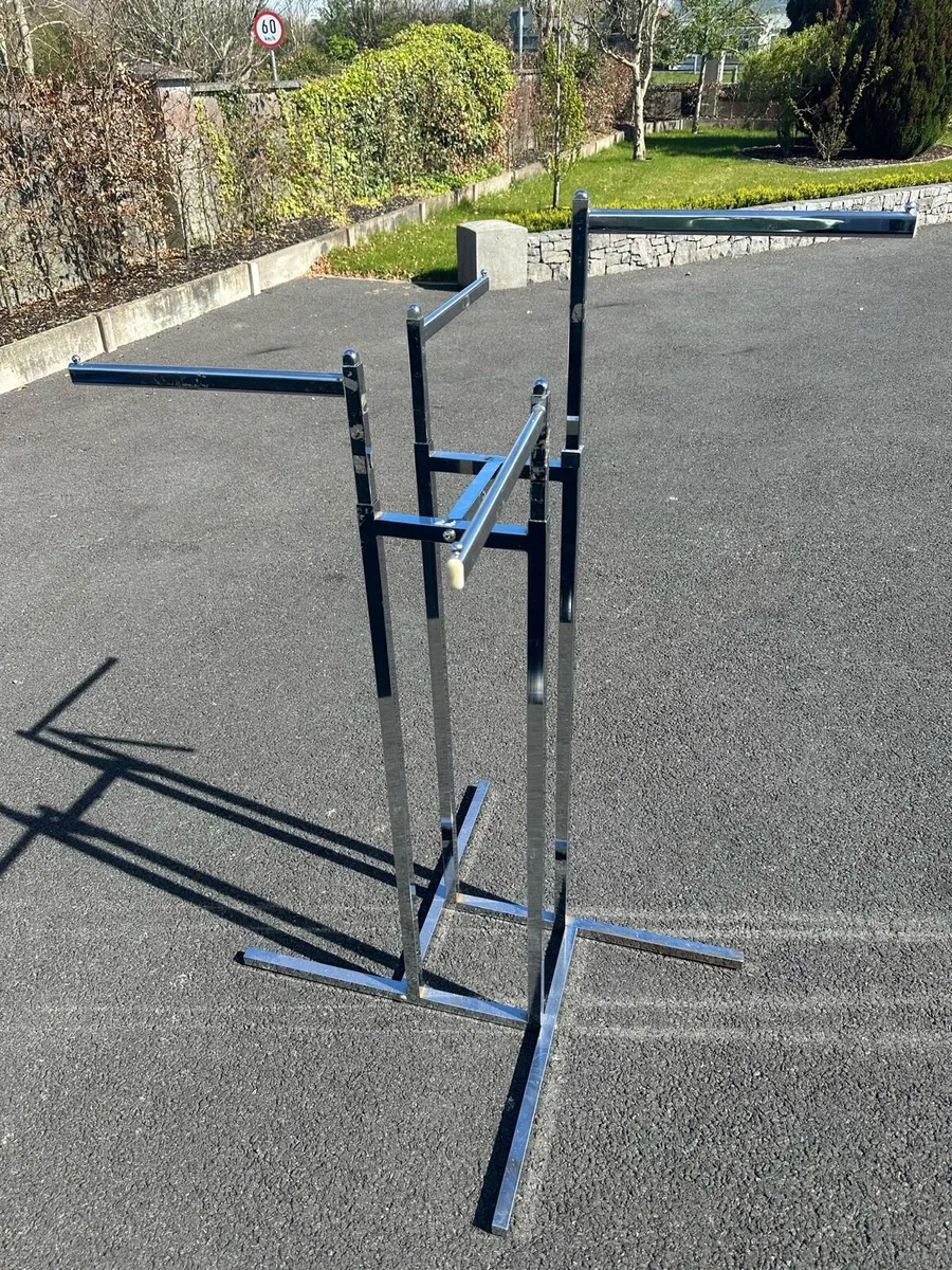 5 Fashion Clothes Retail Rails 4 Way - Image 1