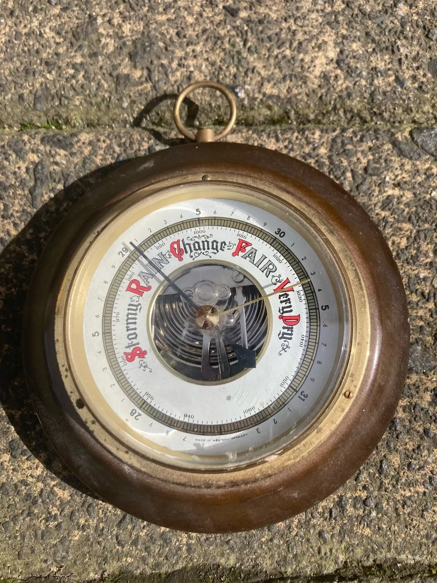 Barometer oak free poatage