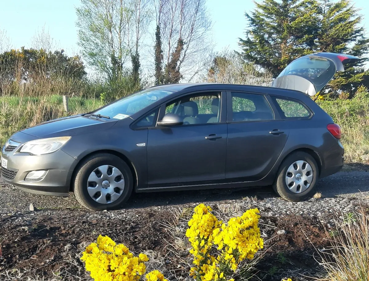 Vauxhall Astra. CDTI ES 2011 - Image 4