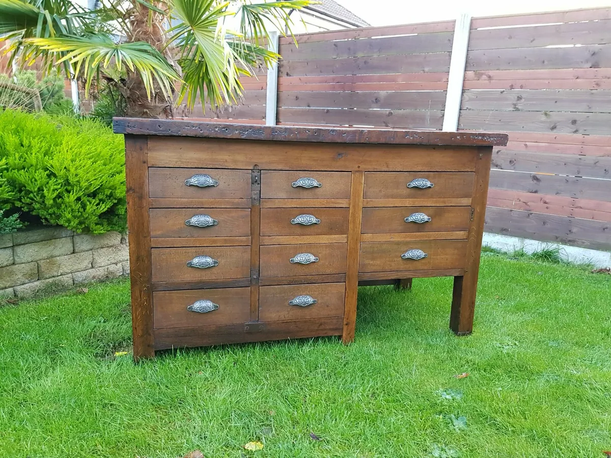 Workshop bench - Image 1