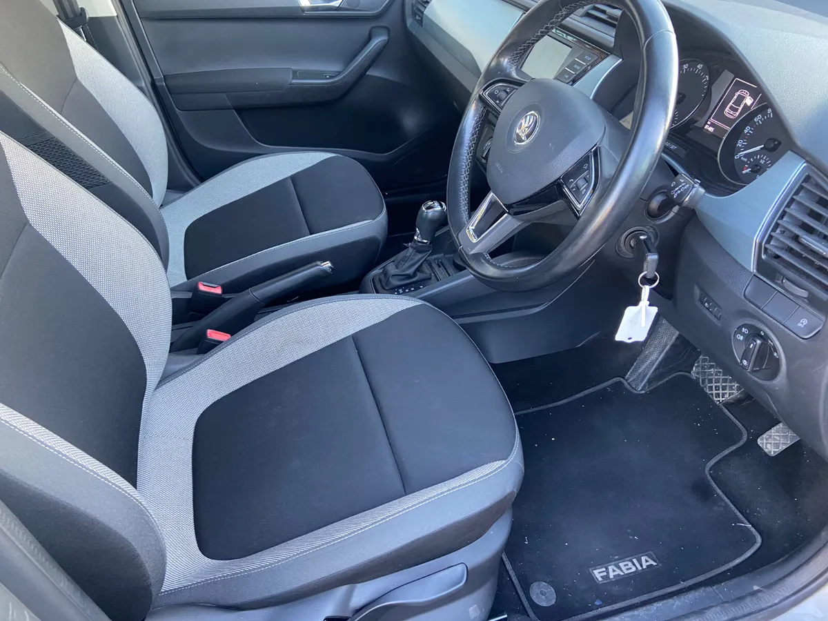 Skoda Fabia 2015 AUTOMATIC NCT06/26 - Image 3