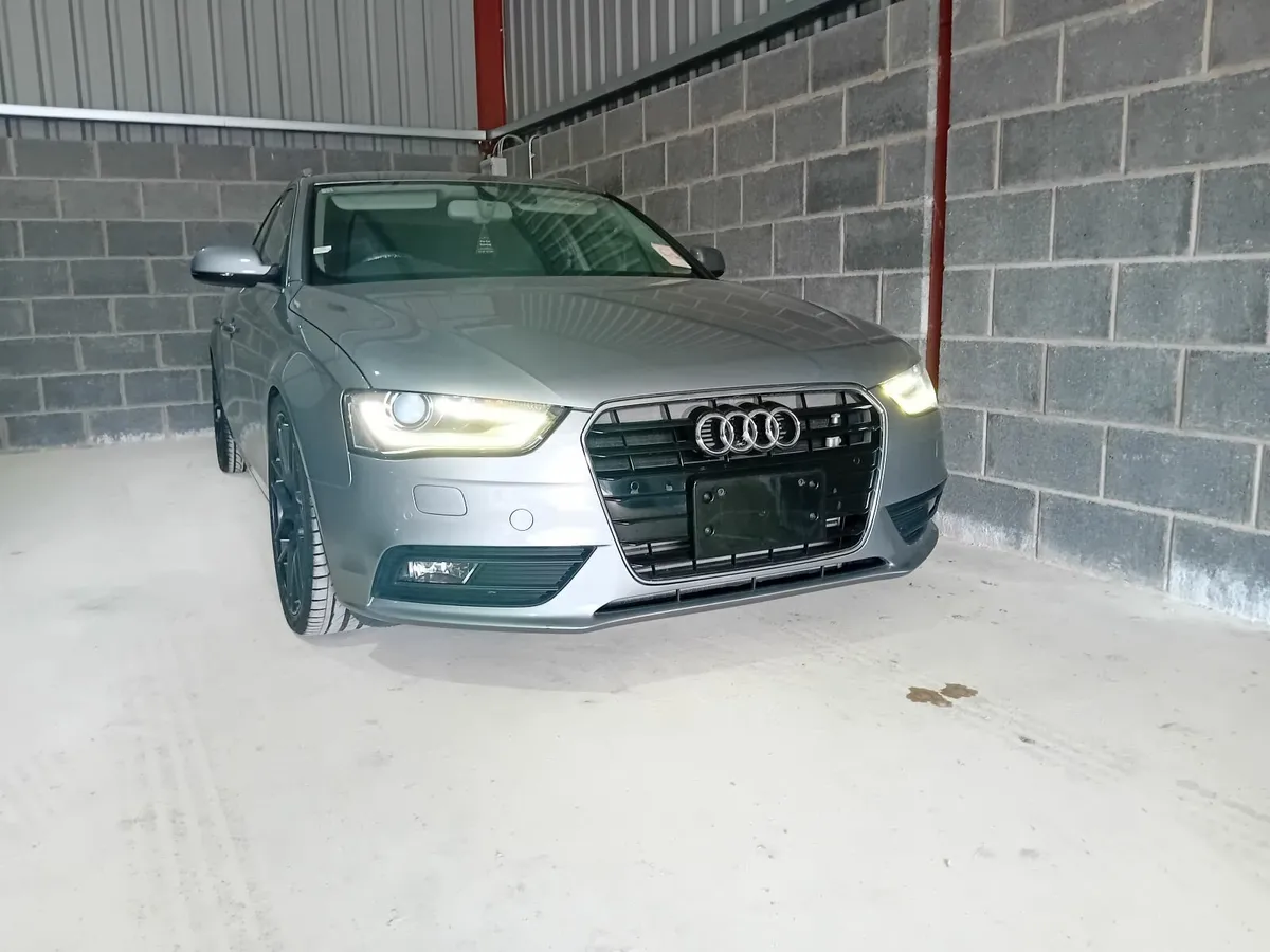 Audi A4 Avant TFSI Low Klms - Image 3