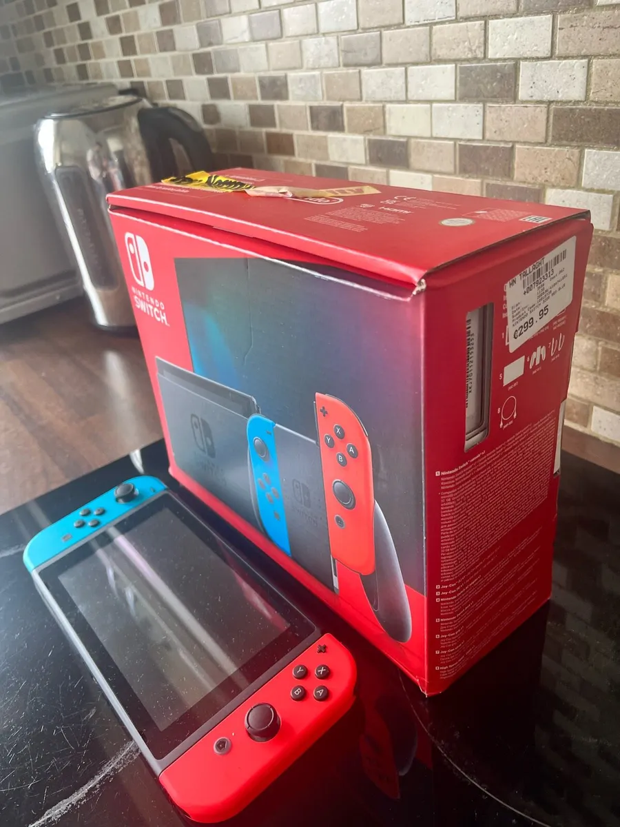 Nintendo switch mint condition - Image 3
