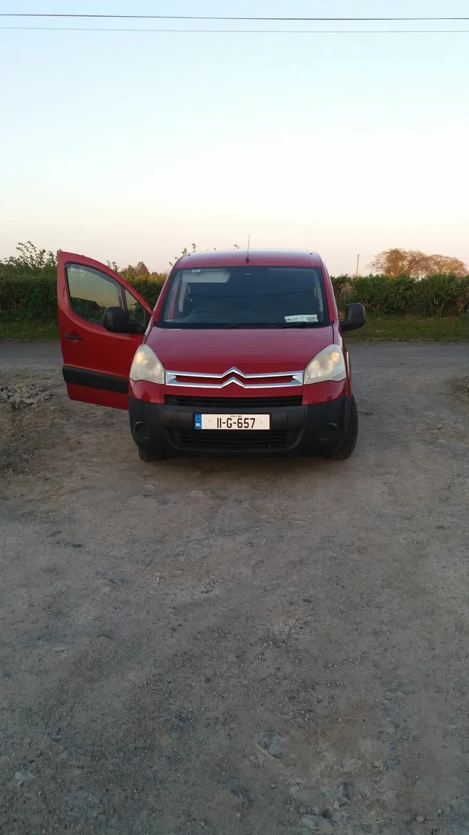 " CITROEN BERLINGO 2011 PRICE £3300. ONO " - Image 1
