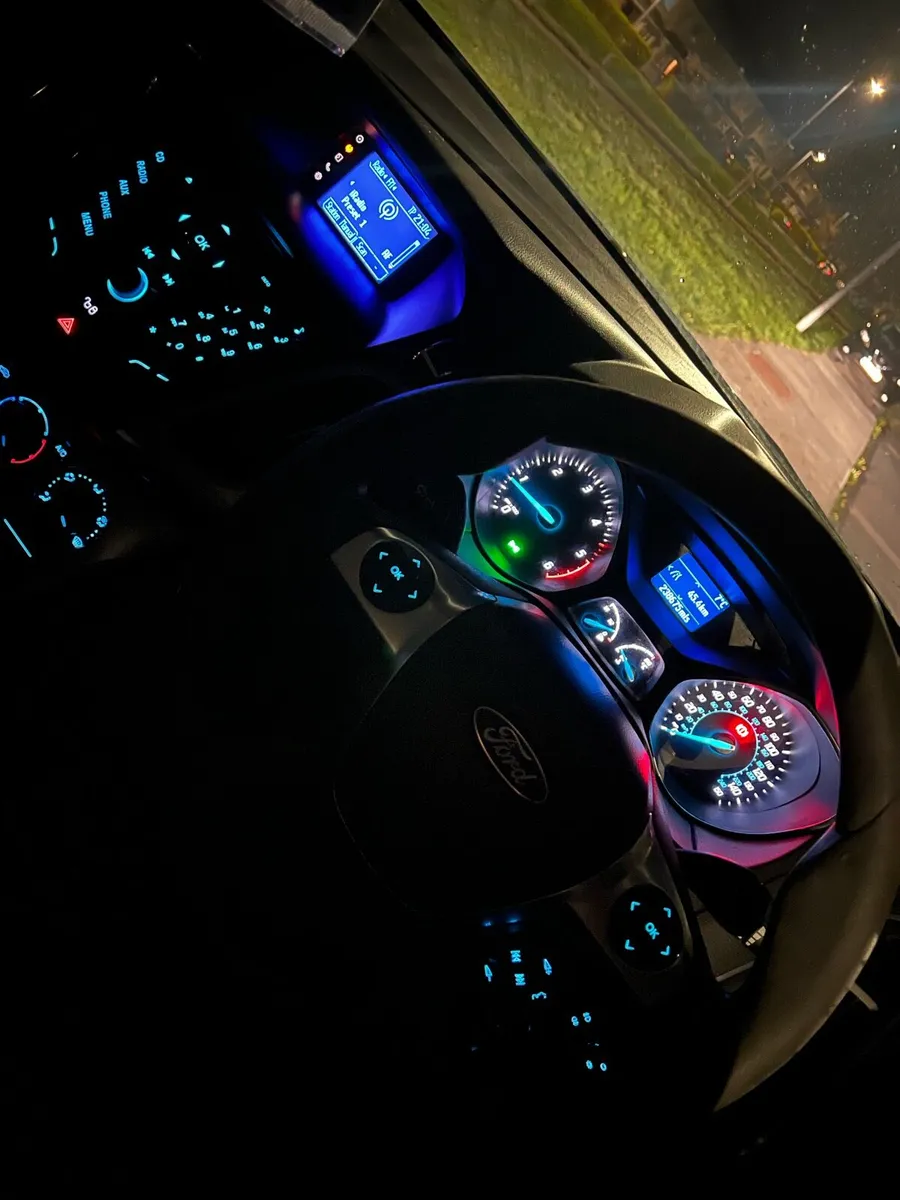 Ford Focus 2011 - Image 4