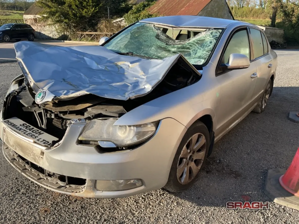 SKODA SUPERB Collection - Image 3