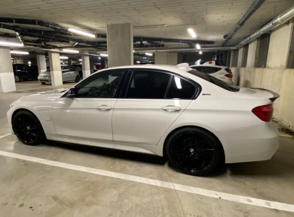 BMW 330e F30 Full Msport high spec - Image 3