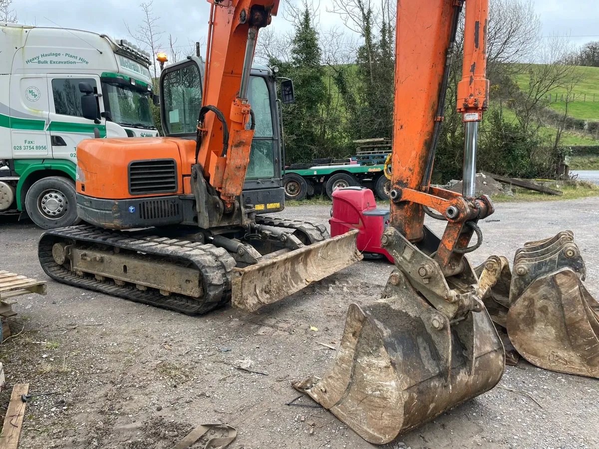 2015 doosan DX85R-3 - Image 1