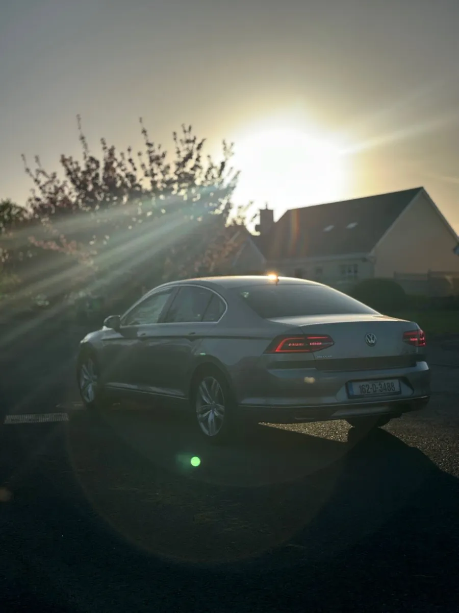 Volkswagen Passat Auto High line - Image 3