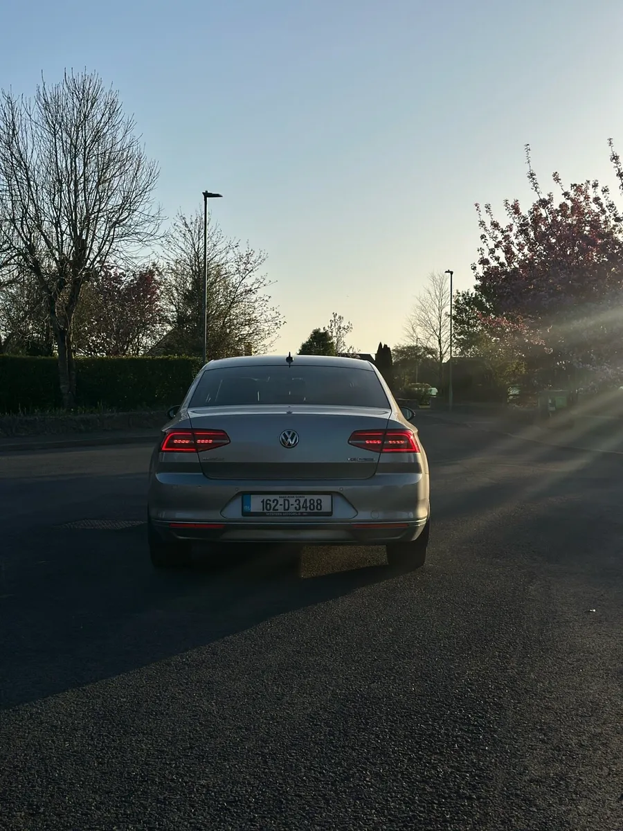 Volkswagen Passat Auto High line - Image 4