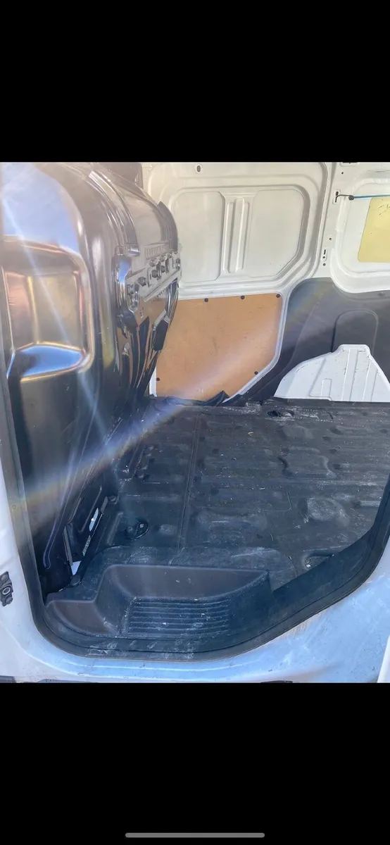 2015 Ford Transit Connect  with VAT receipt - Image 4