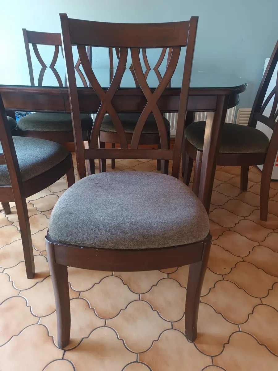 Dining table and chairs - Image 4