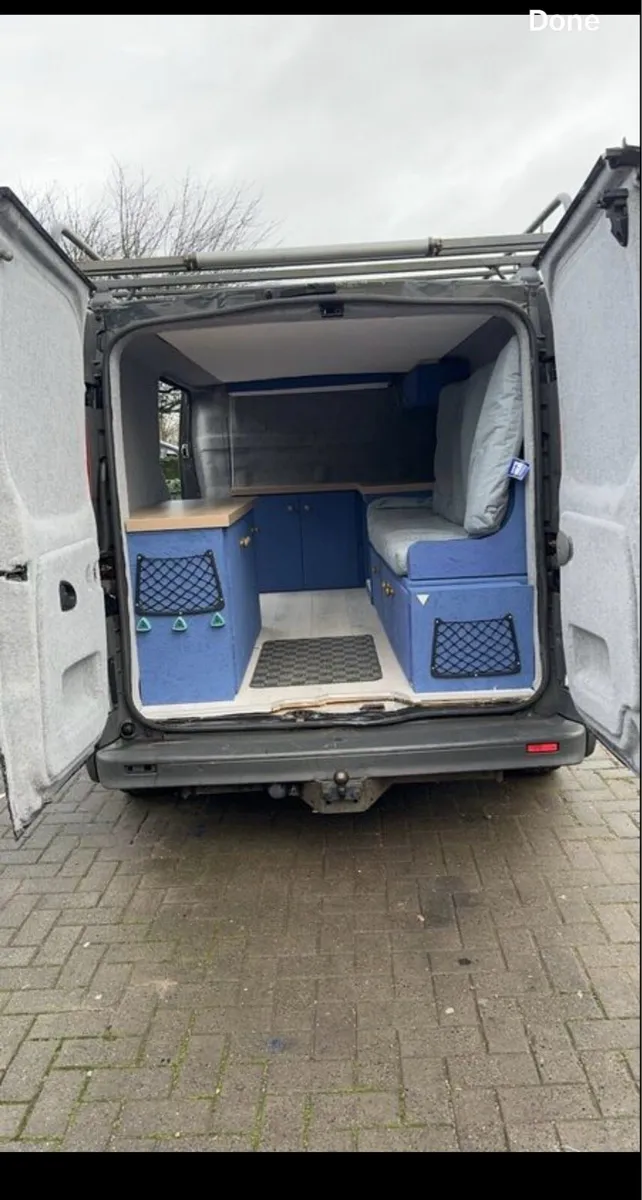 07 Renault traffic camper - Image 2