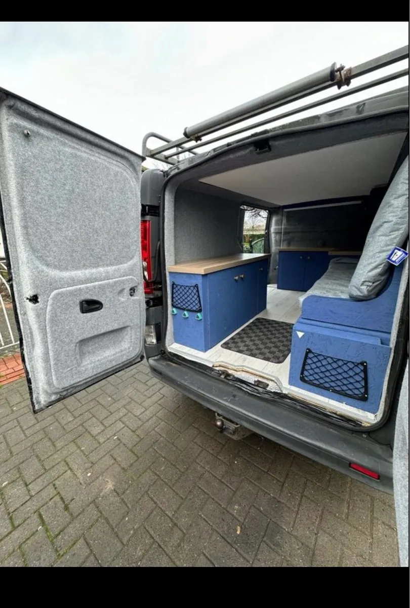 07 Renault traffic camper - Image 4