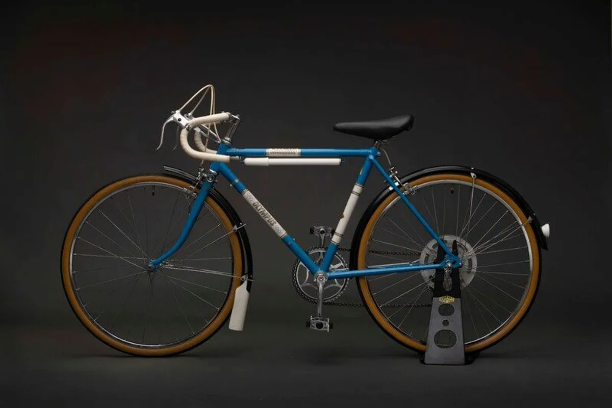 Vintage Bicycle - Image 2