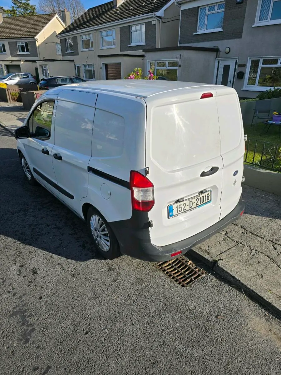 FORD TRANSIT COURIER VAN 3DR - Image 4