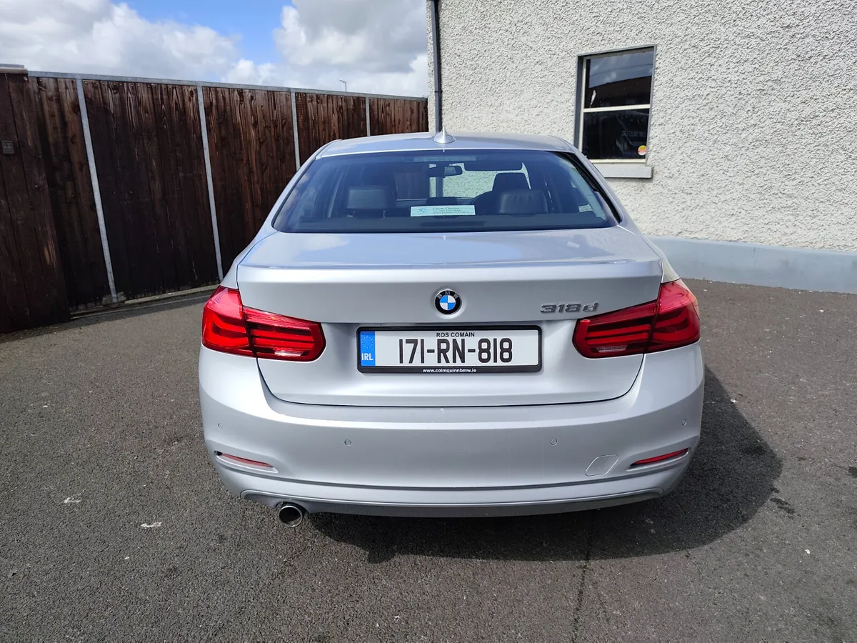 BMW 318d SE low km  2017 - Image 4
