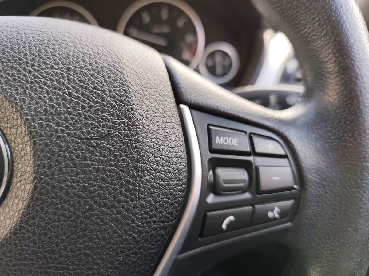 BMW 318D M performance styling low km 2017 - Image 4