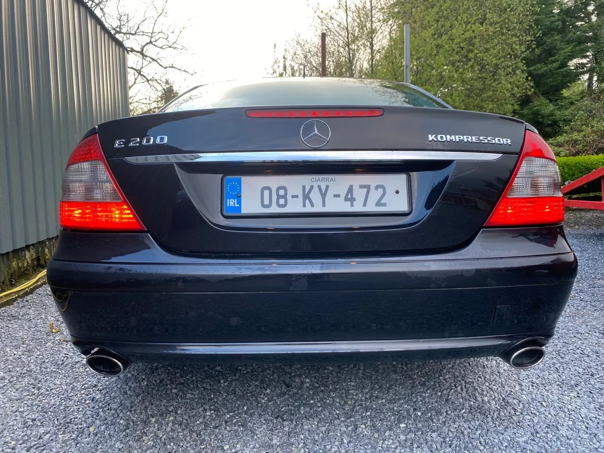 2008 E200 KOMPRESSOR AUTO 180BHP TWIN EXHAUST - Image 3