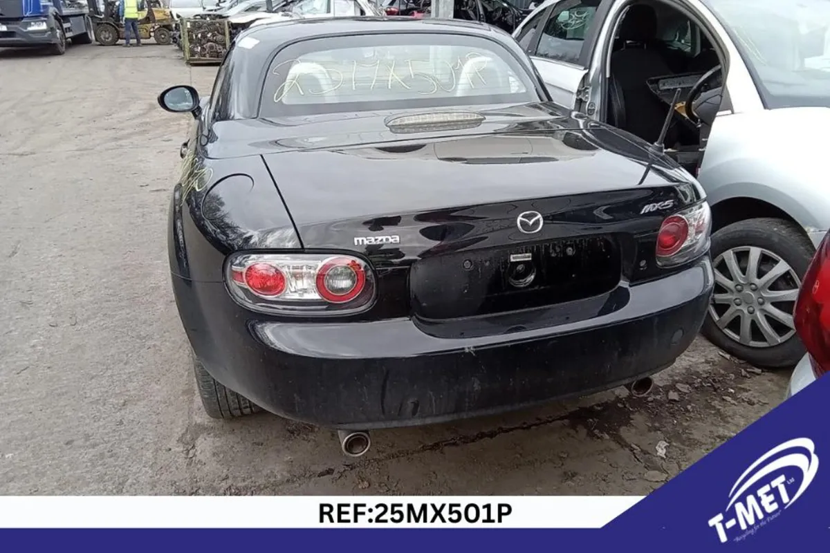 2008 MX5 BREAKING FOR PARTS - Image 4