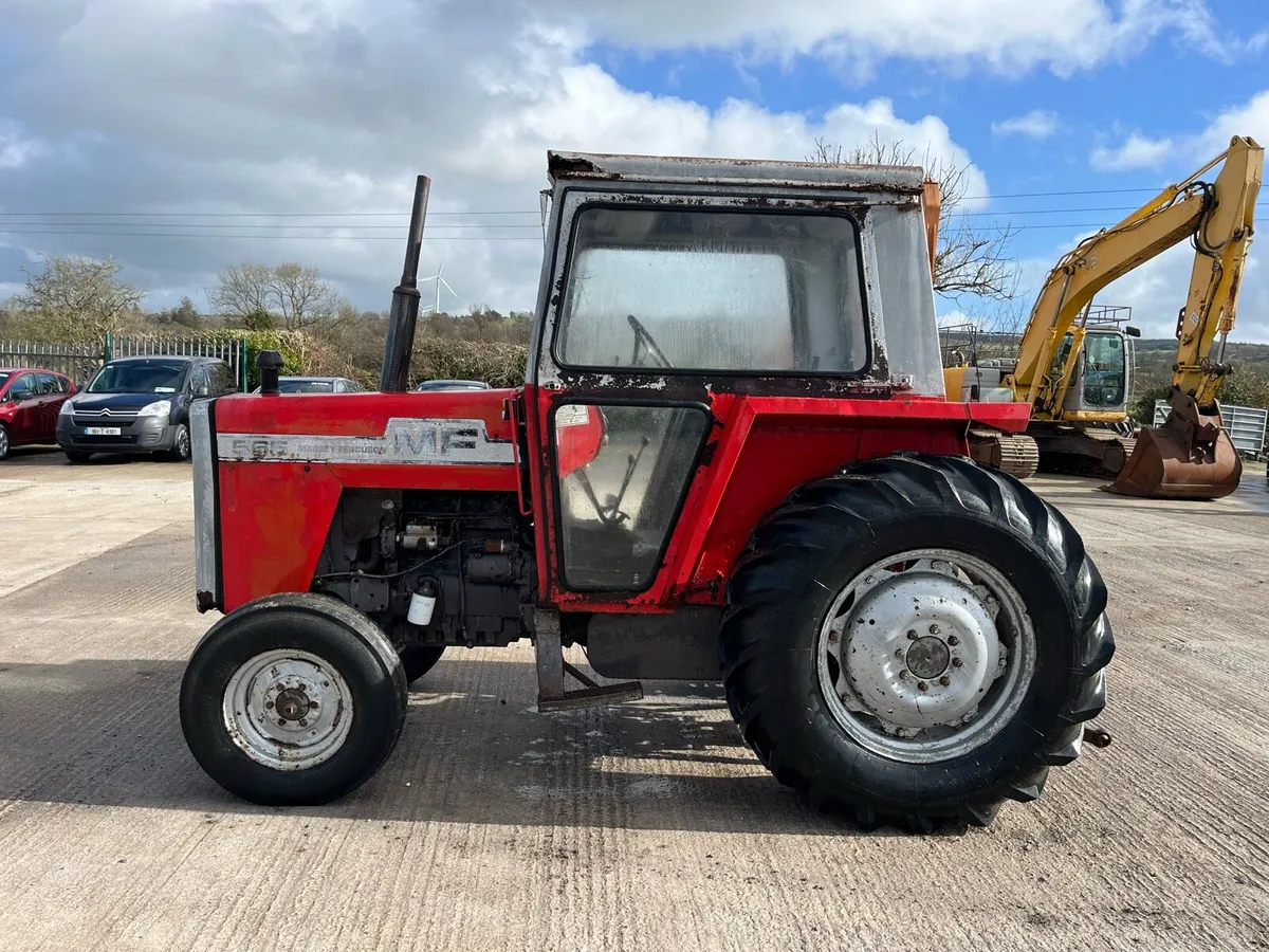 Massey Ferguson 565 - Image 1