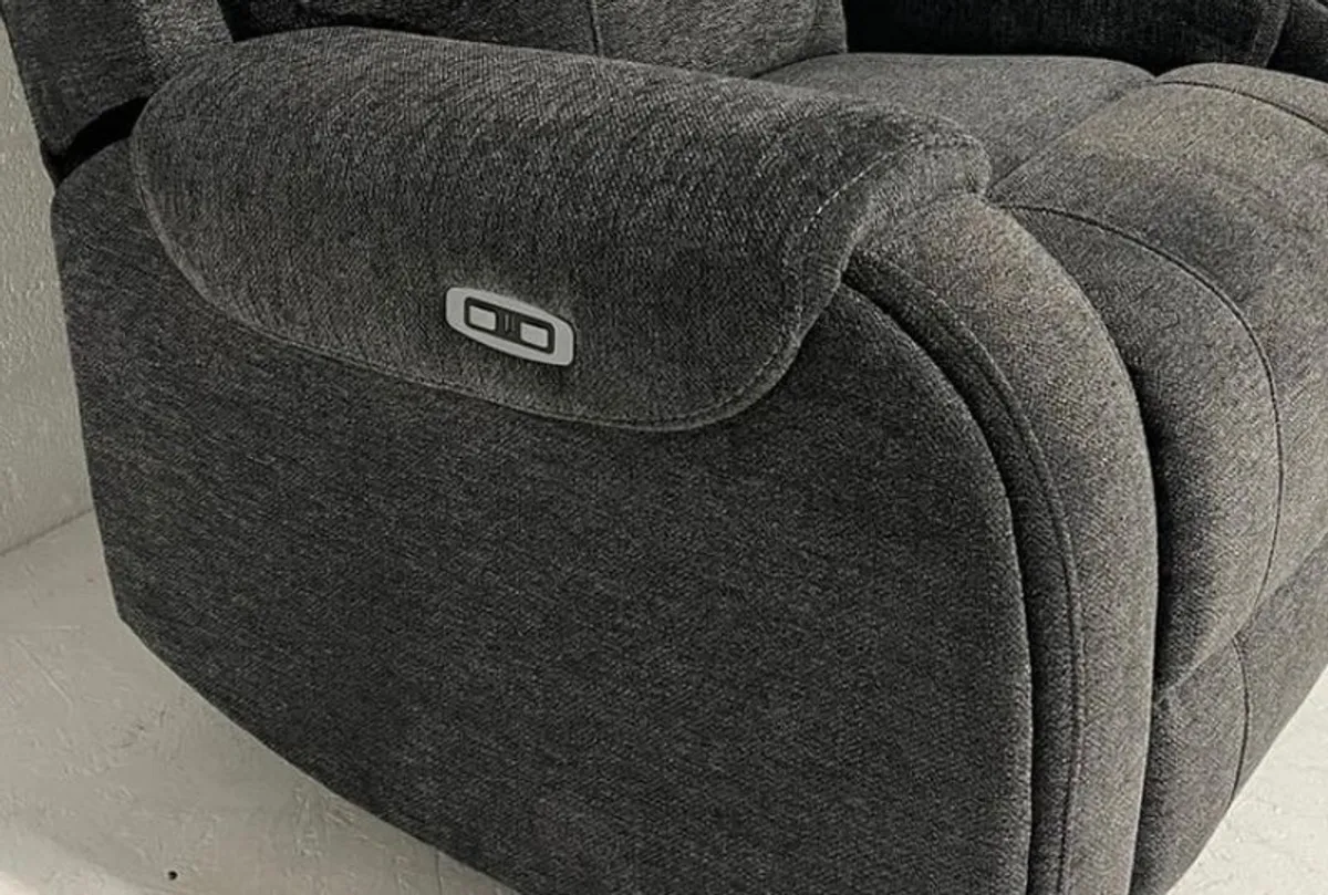 Three piece suite - Image 2