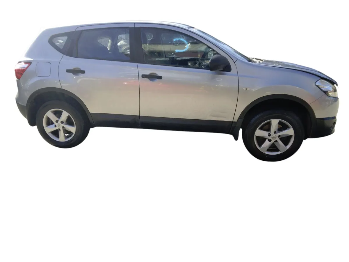 2010 NISSAN QASHQAI For Breaking/Dismantling - Image 2