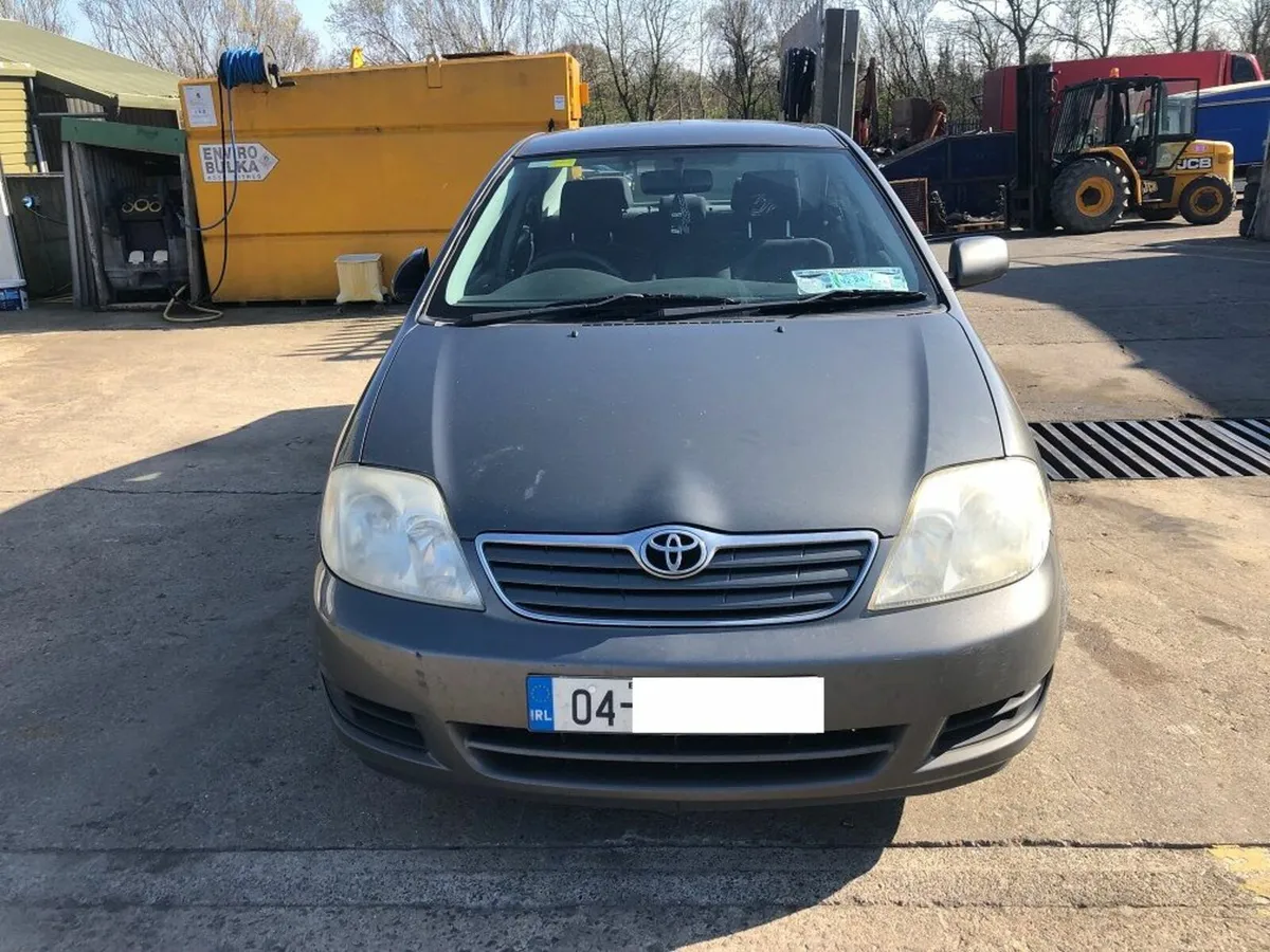 2004 COROLLA /2015 INSIGNIA (for parts only) - Image 2