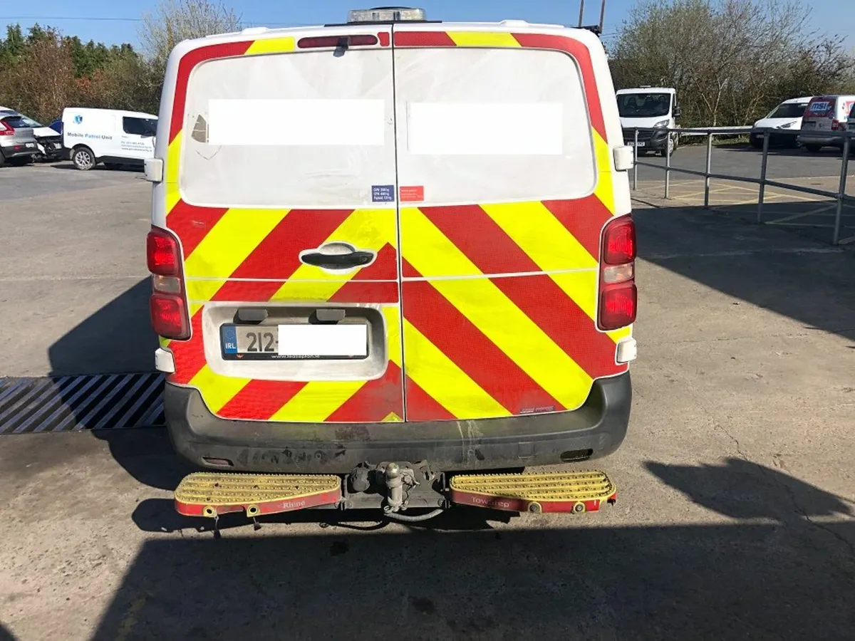 2021 PEUGEOT EXPERT 1.5 dsl - Image 4