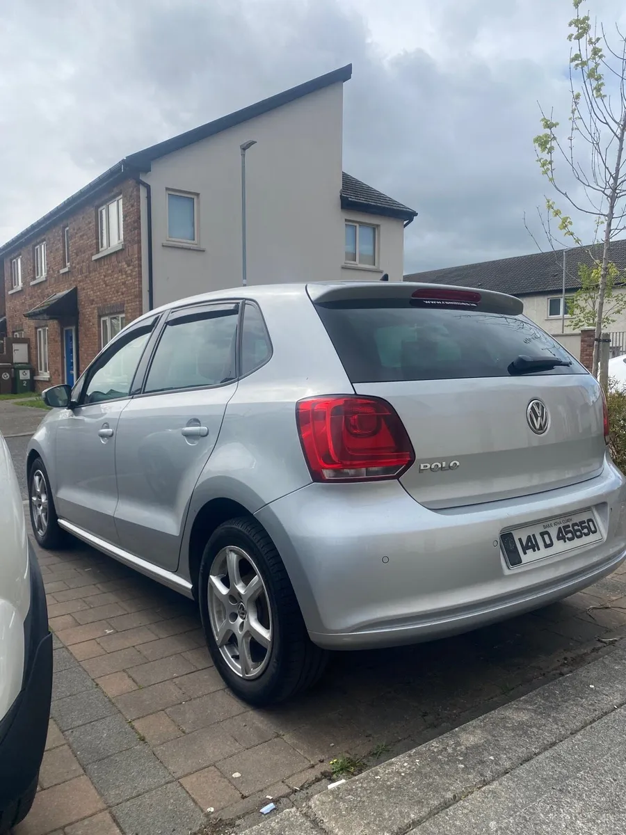 2014 Volkswagen Polo - Image 2