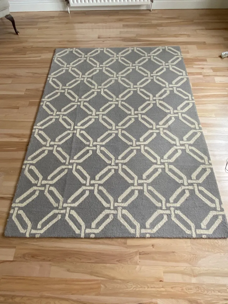 Rug - Image 1