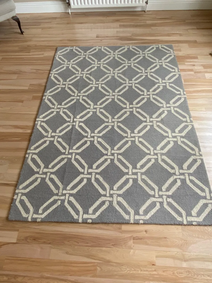 Rug - Image 2