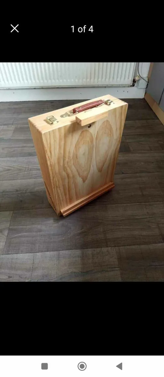 Artist box with built in easel - Image 1